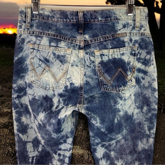 Good Treasures Custom Reverse Tie Dye Wrangler Cash Jeans Size 7/8 - Picture 1 of 16